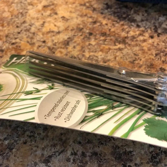 Herb Scissors New Unopened - Picture 2 of 4